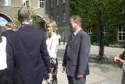 Click to see 2003-08-15-10_44_14-Hochzeit_Standesamt_v_011.jpg